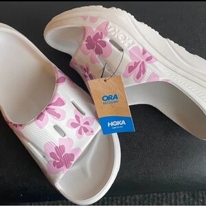 New, HOKA Pink Floral Slide Sandals